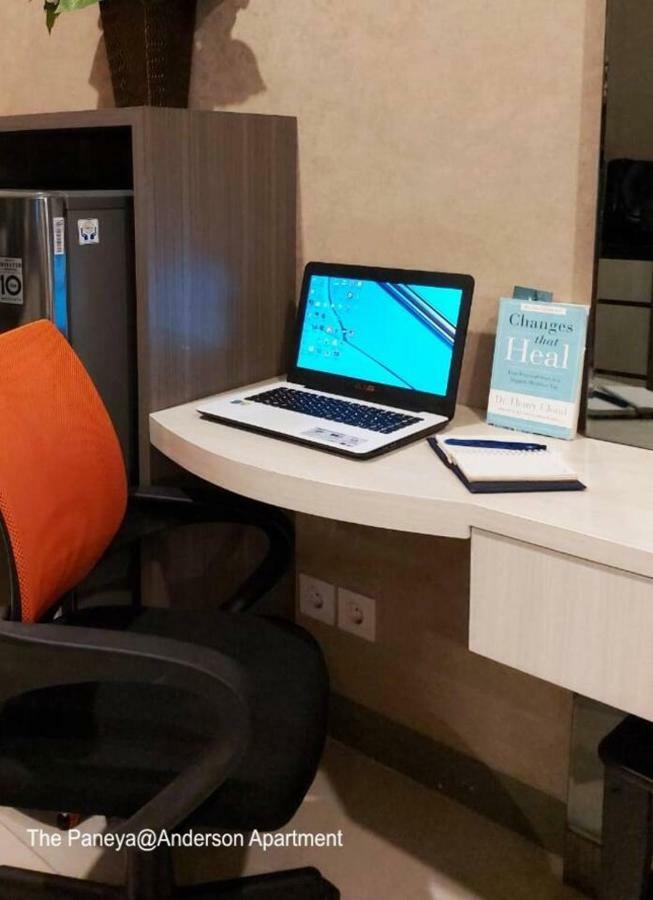 Apartemen 29 m² dengan 1 kamar tidur dan 1 kamar mandi pribadi di Dukuh Pakis Surabaya Bagian luar foto